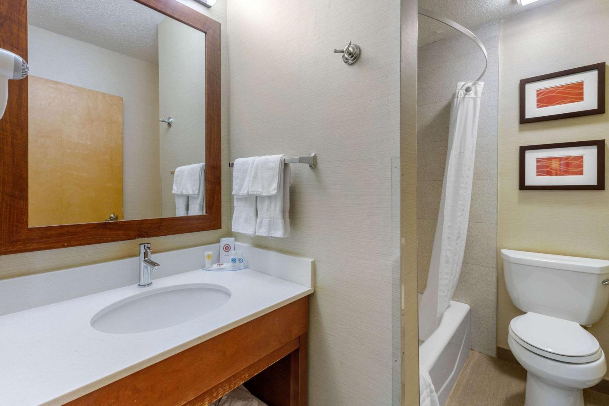 Comfort Inn Rutland - Killington Exterior foto